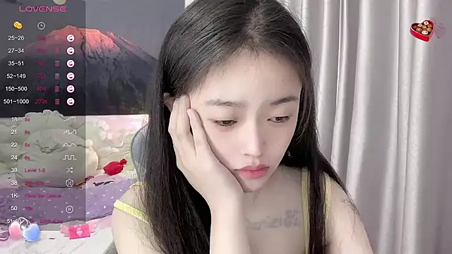 Snapshot of Mia-6688 chatting on 03-09-25, 11:35 Mia-6688 online show from 03-09-25, 11:35