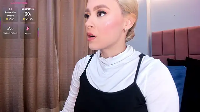 miacarperr1 online show from 02-26-26, 08:41