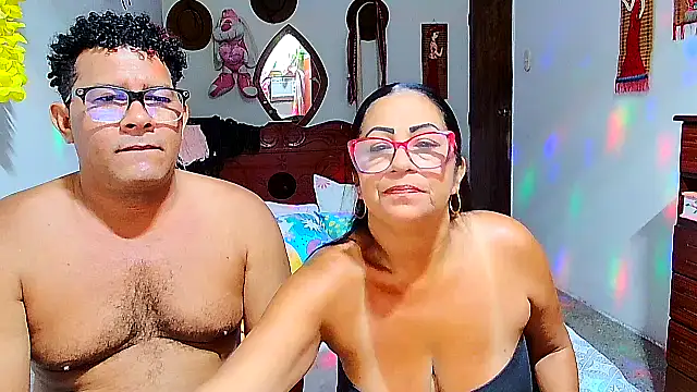 Snapshot of rosi_pamela chatting on 01-15-26, 10:13 rosi pamela online show from 01-15-26, 10:13