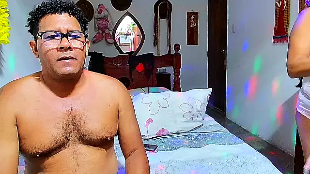 Snapshot of rosi_pamela chatting on 01-17-26, 03:00 rosi pamela online show from 01-17-26, 03:00