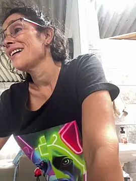 MireyaTorresGu online show from 05-08-26, 02:00