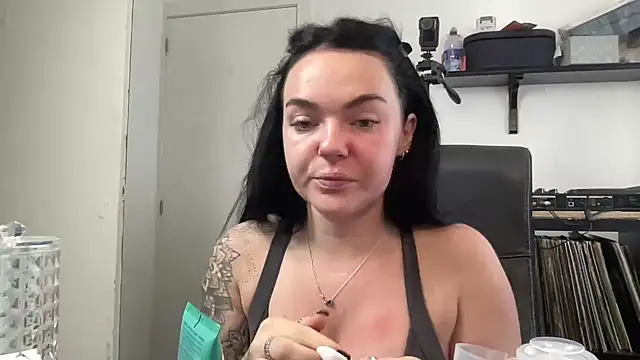 yorkshiregal online show from 02-01-26, 08:02