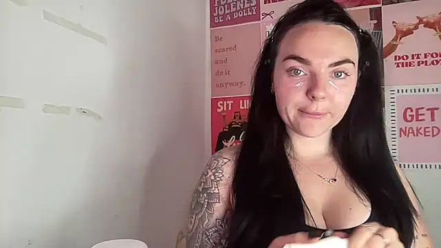 yorkshiregal online show from 03-17-26, 09:23