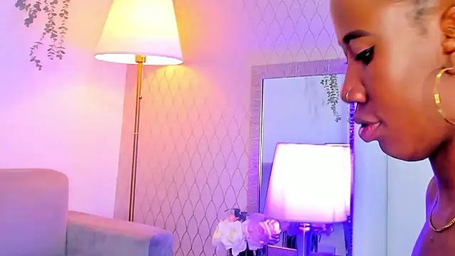 Alishaacameron  online show from 12-21-24, 02:41