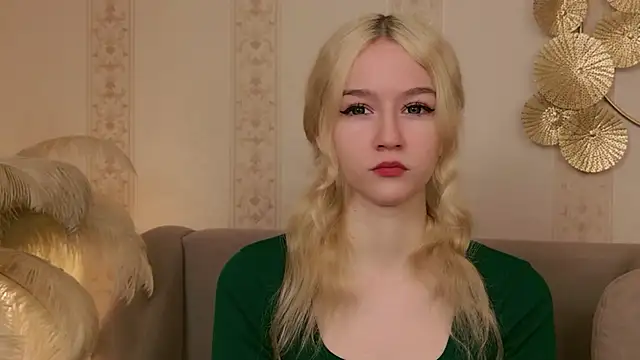 NaomiLoys online show from 11-12-25, 11:21