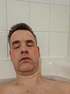 Hectorthyssen1 online show from 02-17-25, 08:04