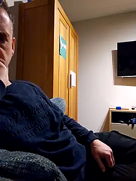 Hectorthyssen1 online show from 03-01-25, 09:59