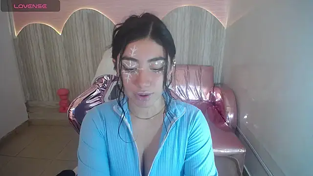 Snapshot of melodii_t chatting on 12-06-24, 10:30 melodii t online show from 12-06-24, 10:30