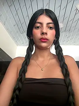 Snapshot of Baby_Niels chatting on 09-29-25, 01:27 Baby Niels online show from 09-29-25, 01:27