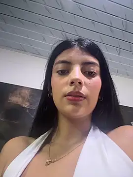 Snapshot of Baby_Niels chatting on 10-18-25, 09:15 Baby Niels online show from 10-18-25, 09:15