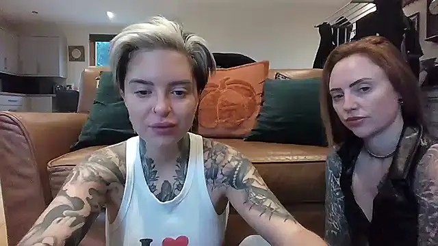 Alexandersonxo online show from 11-18-25, 09:14