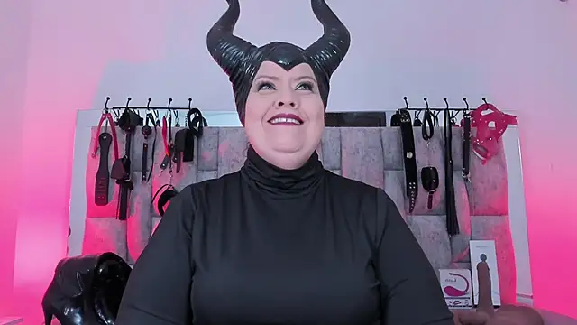 Snapshot of vanessa_moka chatting on 10-12-25, 12:26 vanessa moka online show from 10-12-25, 12:26