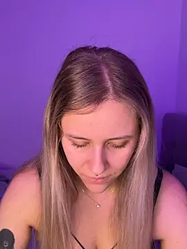 lunawolf21 online show from 02-17-26, 07:27