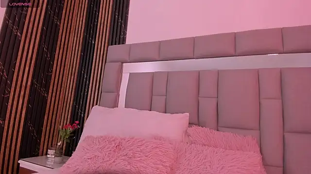 vivianne scott online show from 10-16-25, 12:39