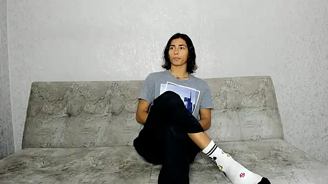 juliann sexxx18 online show from 03-21-25, 04:51