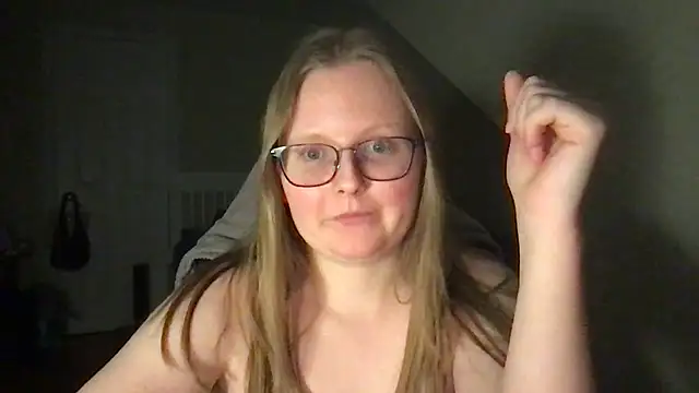 lexie lilacs online show from 02-14-25, 03:22