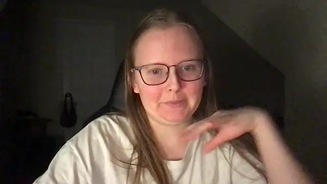 lexie lilacs online show from 02-16-25, 04:42