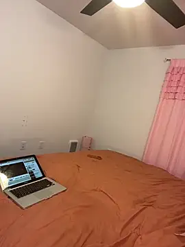 Alexkapriii3 online show from 02-04-26, 04:18