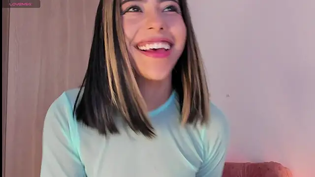 AndreaVelasco online show from 02-25-26, 09:13