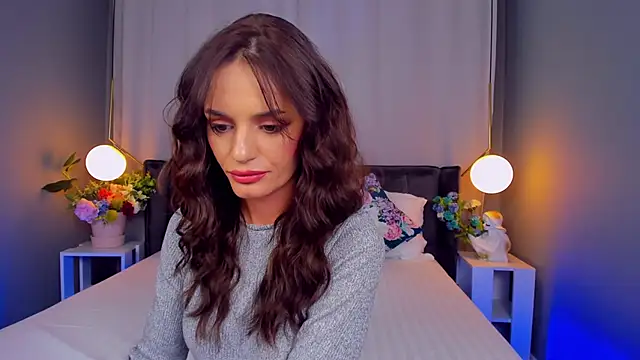 Snapshot of CarlaWhite chatting on 10-10-25, 03:38 CarlaWhite online show from 10-10-25, 03:38