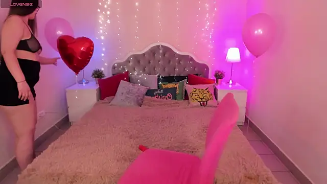 Aria Blisss online show from 02-14-25, 01:56