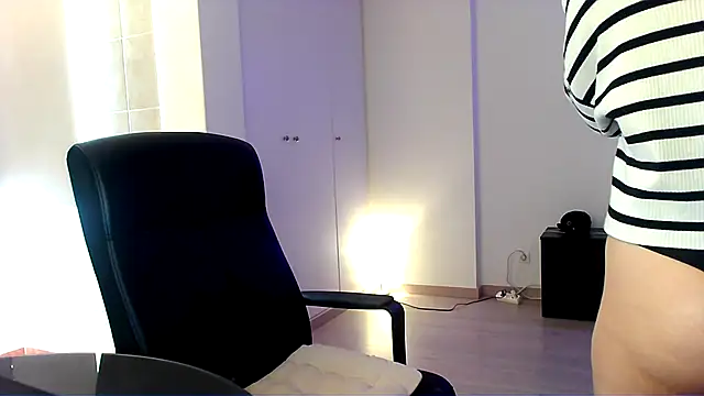 GummyPeachh online show from 12-04-24, 11:30