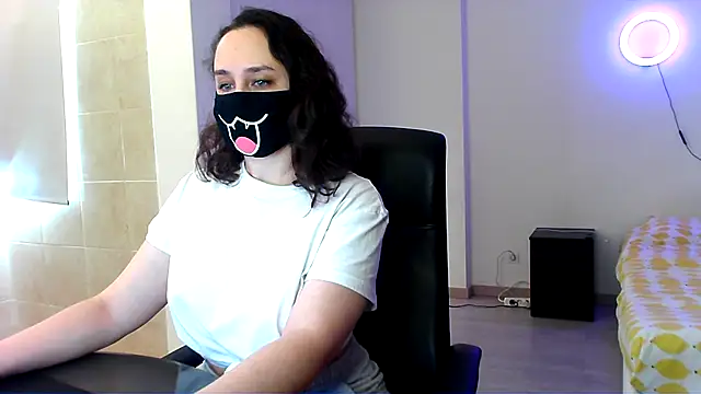 GummyPeachh online show from 12-05-24, 12:33