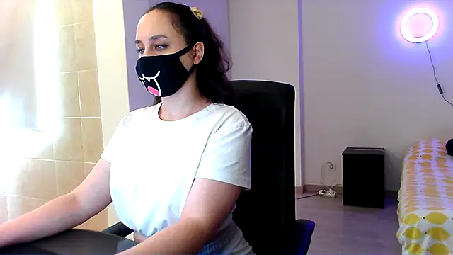 GummyPeachh online show from 12-06-24, 02:28