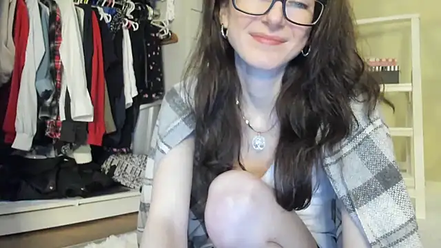 Baby Jewel online show from 12-10-24, 12:38