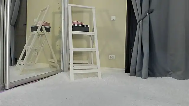 Baby Jewel online show from 10-02-25, 10:11