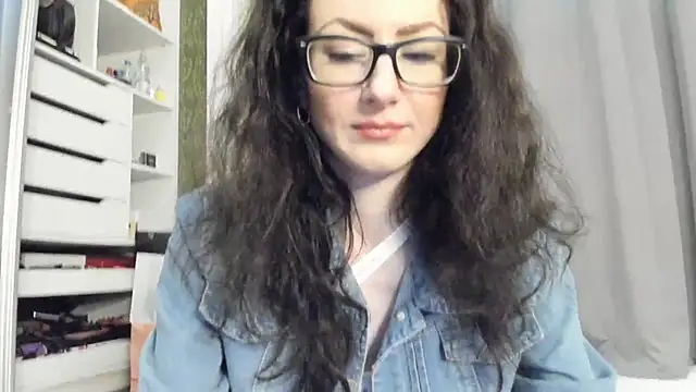 Baby Jewel online show from 10-17-25, 10:07