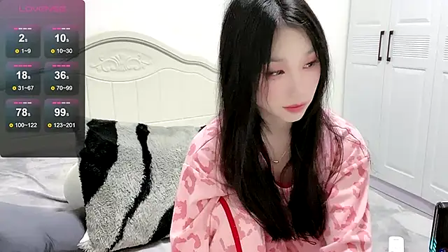 Snapshot of MMiao-66u chatting on 01-24-25, 10:21 MMiao-66u online show from 01-24-25, 10:21