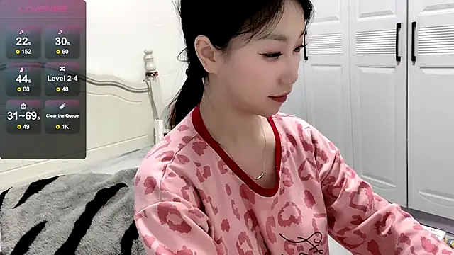 Snapshot of MMiao-66u chatting on 02-03-25, 12:03 MMiao-66u online show from 02-03-25, 12:03