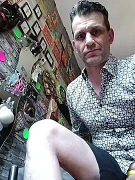 Gilgamesch1704 online show from 06-11-26, 05:33