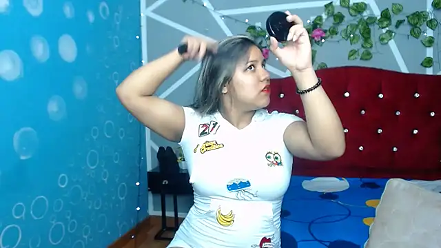 Snapshot of stephanieross202cl chatting on 02-02-25, 02:17 stephanieross202cl online show from 02-02-25, 02:17