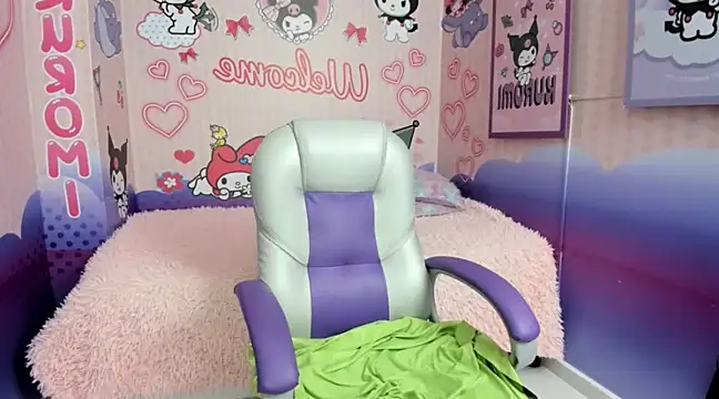 ariana  sweet  online show from 01-21-25, 12:25