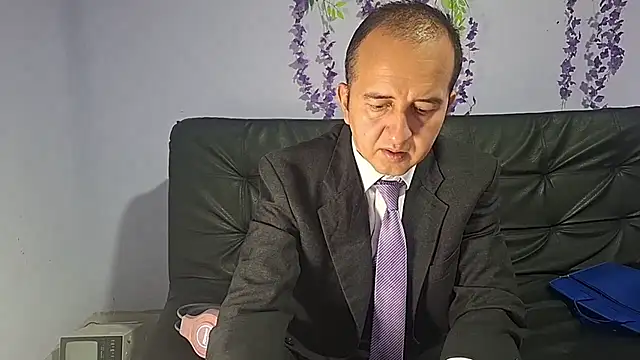 yazforeSolo online show from 11-21-25, 02:27