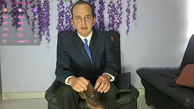 Snapshot of yazforeSolo chatting on 02-10-26, 02:21 yazforeSolo online show from 02-10-26, 02:21