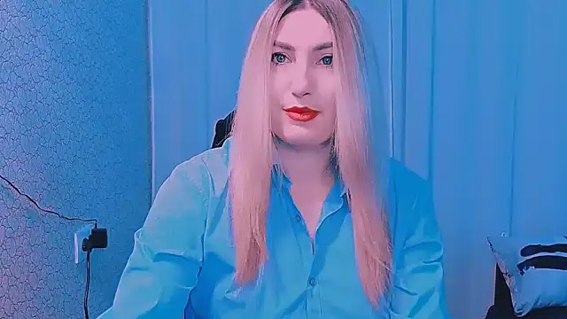 Snapshot of JaneLaJewel chatting on 02-17-26, 01:18 JaneLaJewel online show from 02-17-26, 01:18