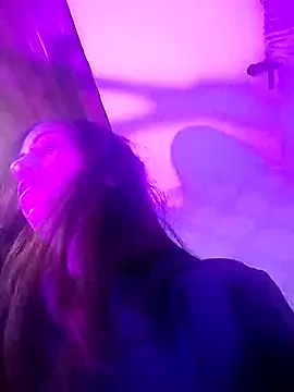 Snapshot of catt_evans1 chatting on 12-26-24, 02:33 catt evans1 online show from 12-26-24, 02:33