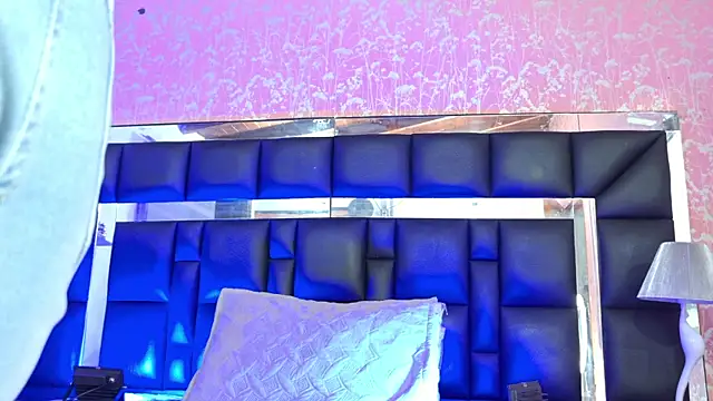 Sofia martiin online show from 09-16-25, 03:07