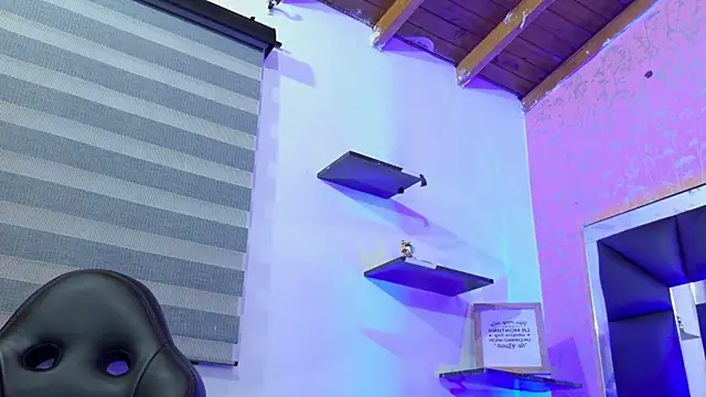 Sofia martiin online show from 10-10-25, 03:16