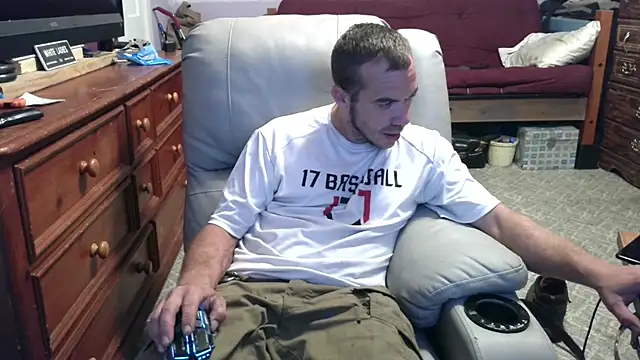 Snapshot of ScubaStevex chatting on 10-01-25, 01:33 ScubaStevex online show from 10-01-25, 01:33