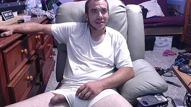 Snapshot of ScubaStevex chatting on 10-06-25, 05:49 ScubaStevex online show from 10-06-25, 05:49