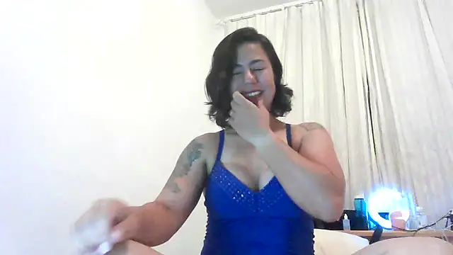 LauraBernardes22 online show from 03-08-25, 03:28