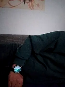 Snapshot of ich411983 chatting on 12-14-24, 09:56 ich411983 online show from 12-14-24, 09:56