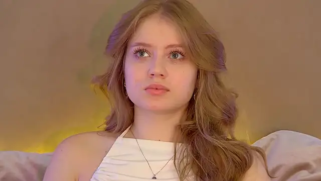 SelinSwarovski online show from 09-20-25, 04:08