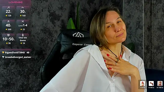 Lillian White online show from 05-15-26, 10:50
