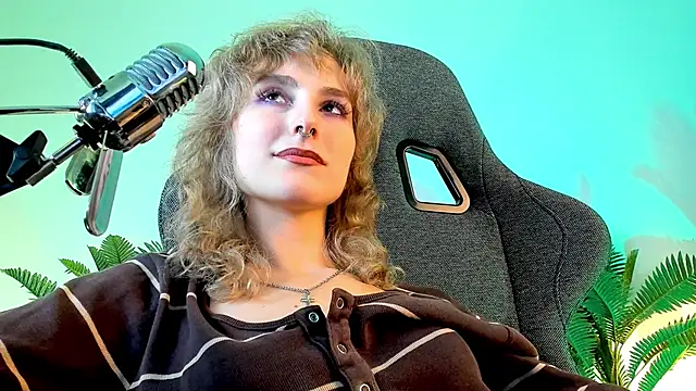 LuxRayi online show from 12-15-24, 12:07