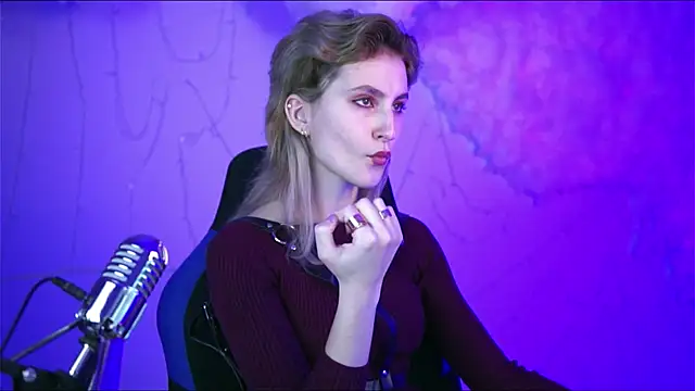 LuxRayi online show from 01-05-25, 03:23